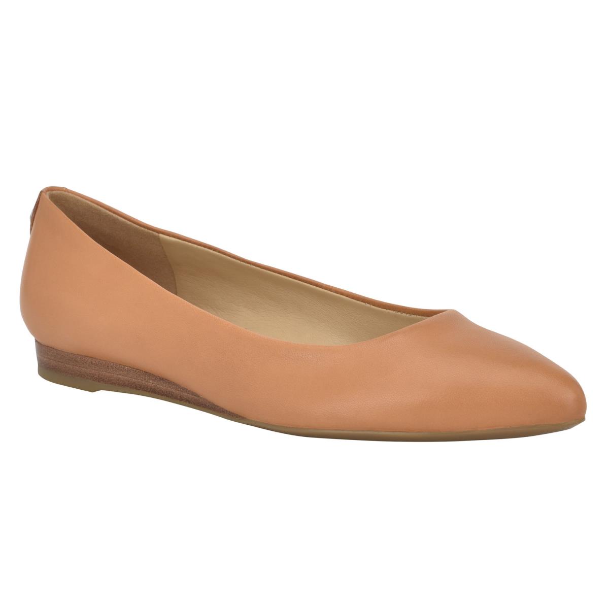 Nine West Ferdi 9x9 Pointy Burunlu Flats Kadın Bej Rengi | 5048QPCKM