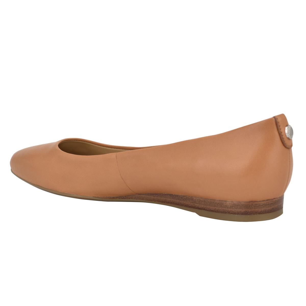 Nine West Ferdi 9x9 Pointy Burunlu Flats Kadın Bej Rengi | 5048QPCKM