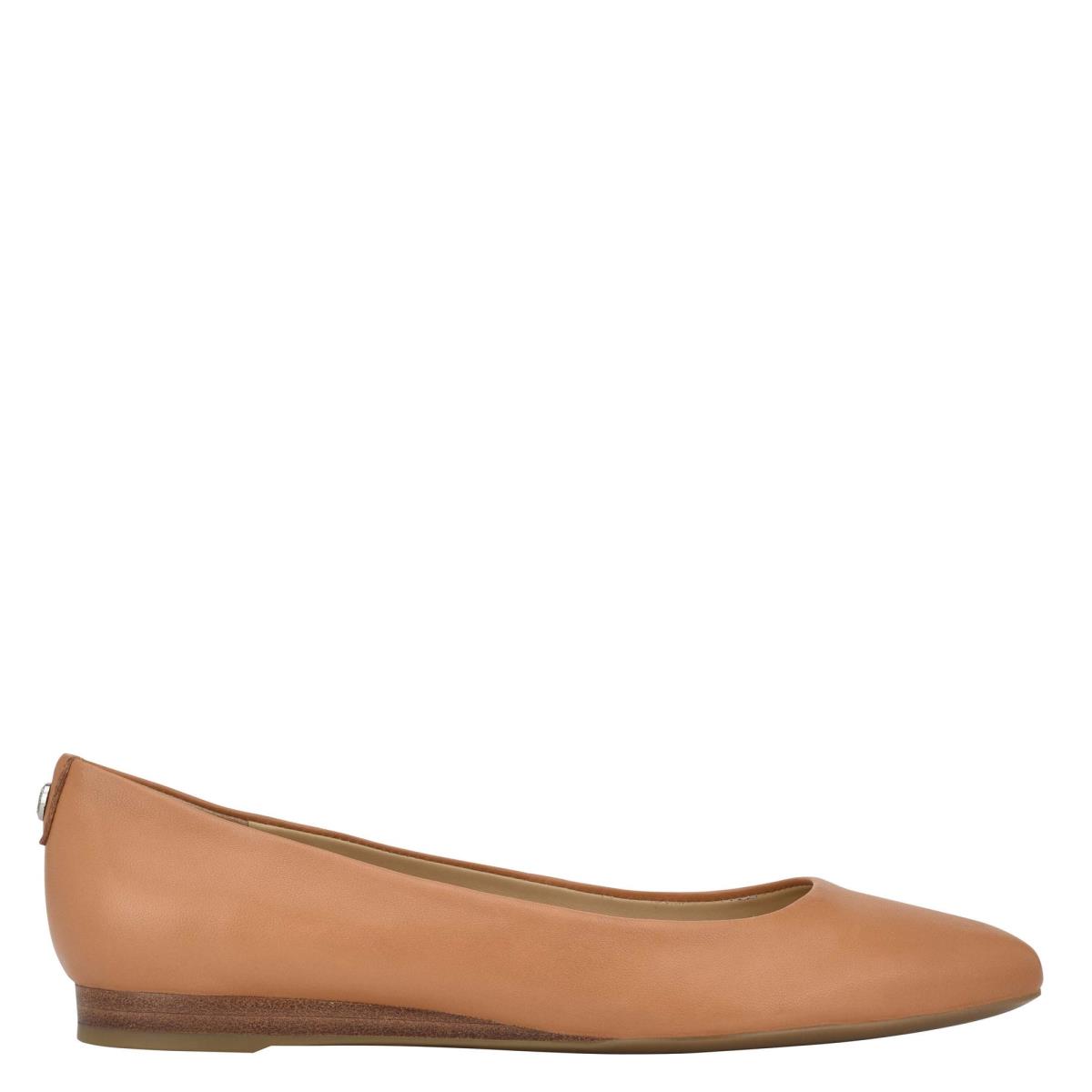 Nine West Ferdi 9x9 Pointy Burunlu Flats Kadın Bej Rengi | 5048QPCKM